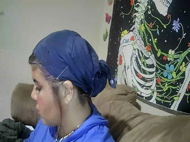 Live sex webcam photo for Lilmisspurp #256219965