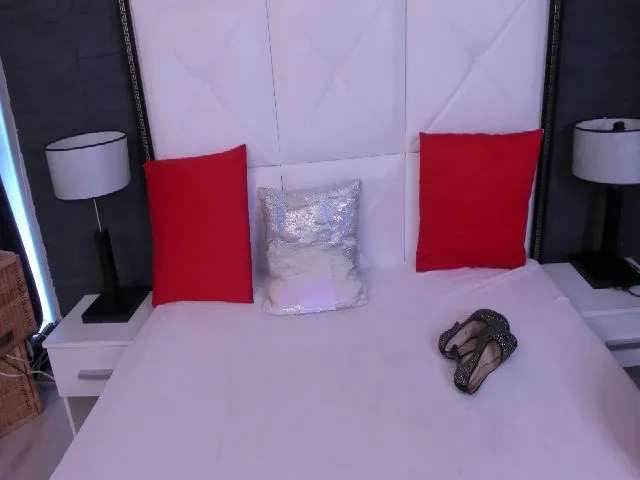 Live sex webcam photo for Sweet_Tokyo #259837153