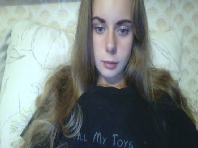 Live sex webcam photo for Stepfania #252284052