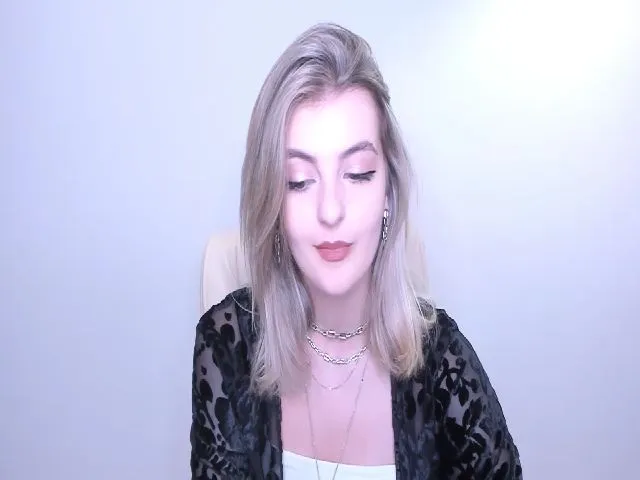 Live sex webcam photo for HelelGretta #252665316