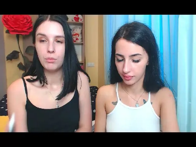Live sex webcam photo for BruttieHot__ #264868532