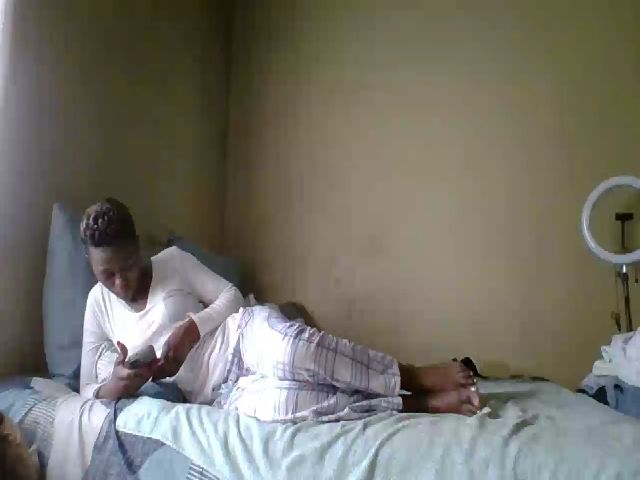 Live sex webcam photo for Rangerbootyy #263628210