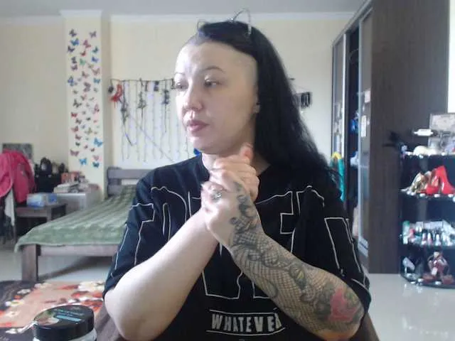 Live sex webcam photo for BlackCatxx #241292120