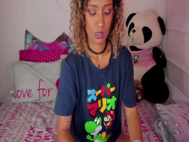 Live sex webcam photo for AntonelaPark_ #254391175