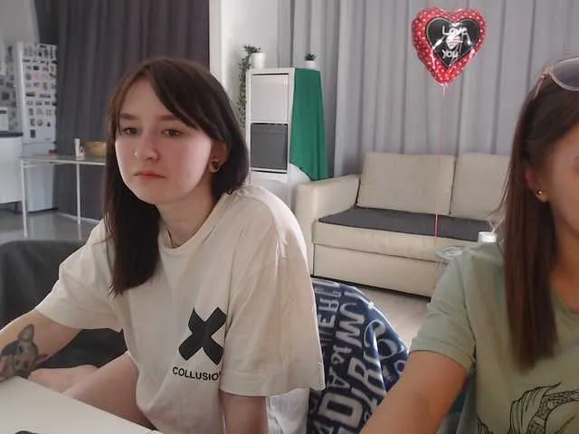 Live sex webcam photo for BugaGirls #241391089