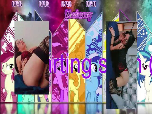 Live sex webcam photo for Melanie12_ #254922254