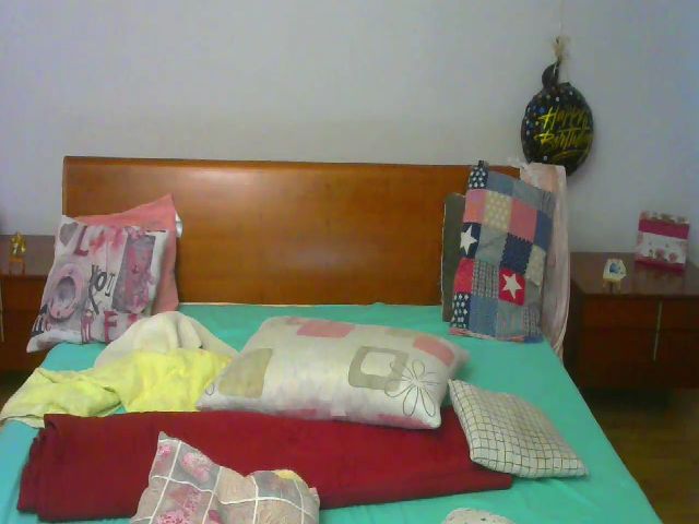 Live sex webcam photo for SONYABRUNETTE #255807162