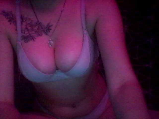 Live sex webcam photo for Demon299 #241185167