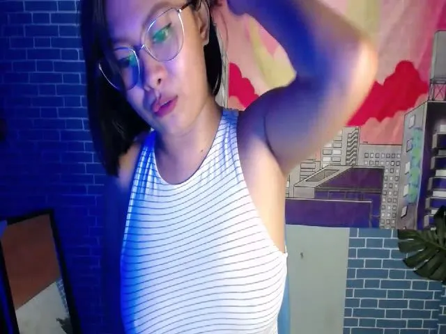 Live sex webcam photo for GoddessShaiya #255249271