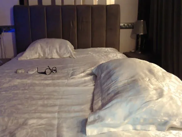 Live sex webcam photo for Sonyabrage #261730555