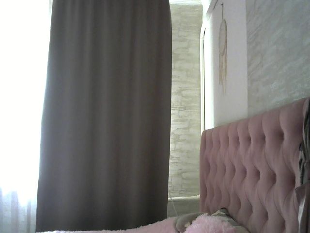 Live sex webcam photo for Jessica1717 #265508016