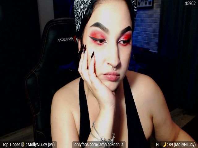 Live sex webcam photo for IBlackDahlia #257744893