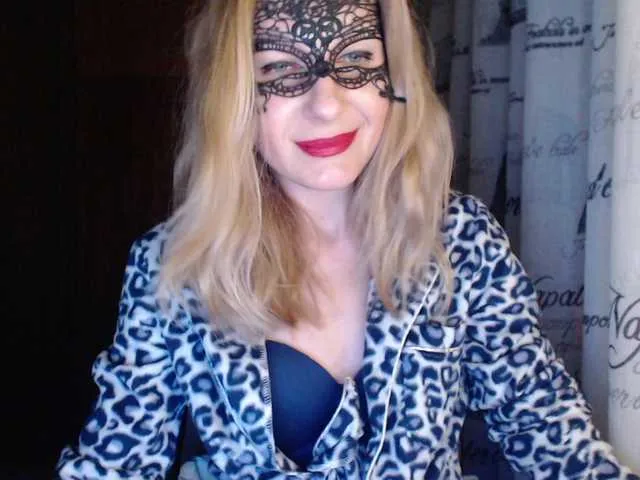 Live sex webcam photo for JoanFoxy #241227569