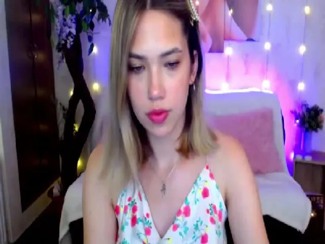 Live sex webcam photo for LovellyRima__ #257374393