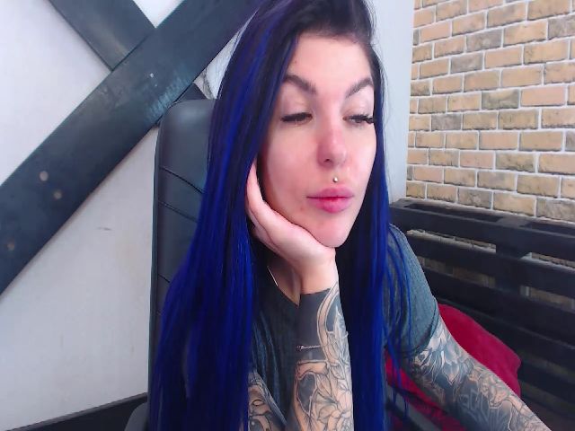 Live sex webcam photo for Lily_jay #264038495