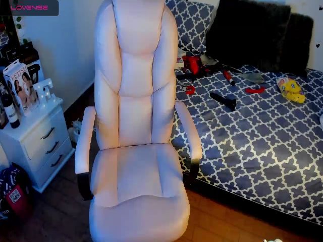 Live sex webcam photo for Elise_mouris #263343463