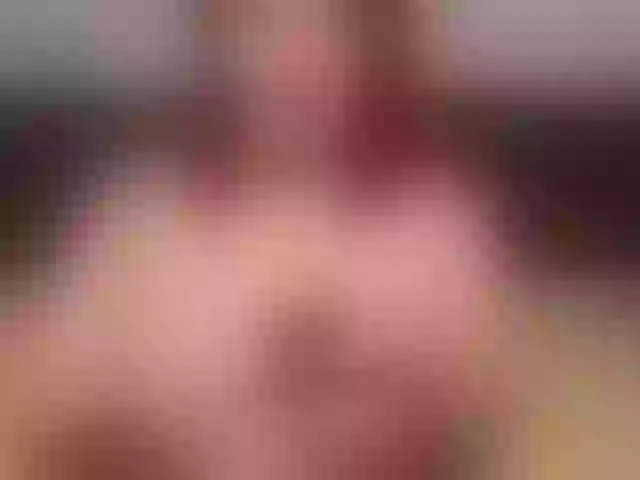 Live sex webcam photo for Loraynne #241160797