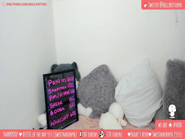 Live sex webcam photo for Hollykittenn #256881624