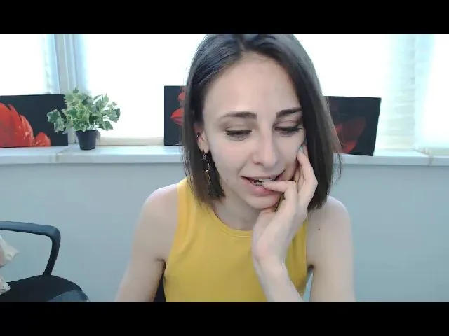 Live sex webcam photo for Tetti_Korti #258188059