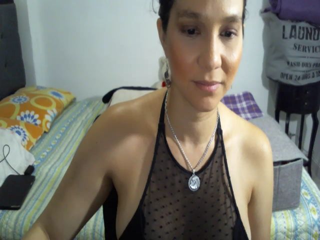 Live sex webcam photo for Sofiahenao #263411500