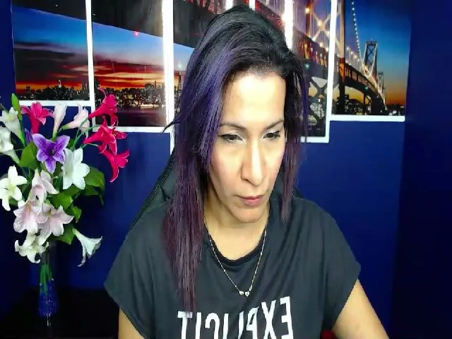 Live sex webcam photo for Infernalsexx #256144826