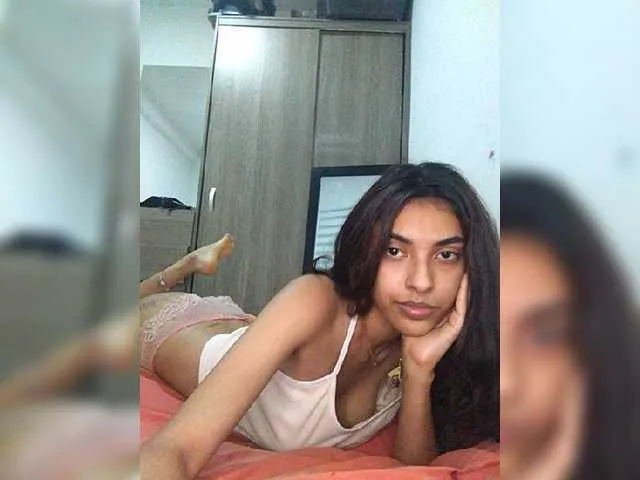 Live sex webcam photo for Cecethang #246932257