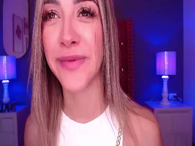 Live sex webcam photo for R4VENN_ #259752353
