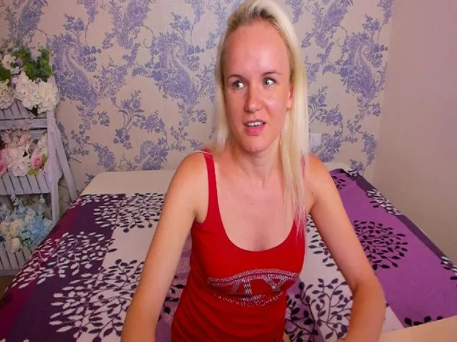 Live sex webcam photo for SusanSmite #252665603
