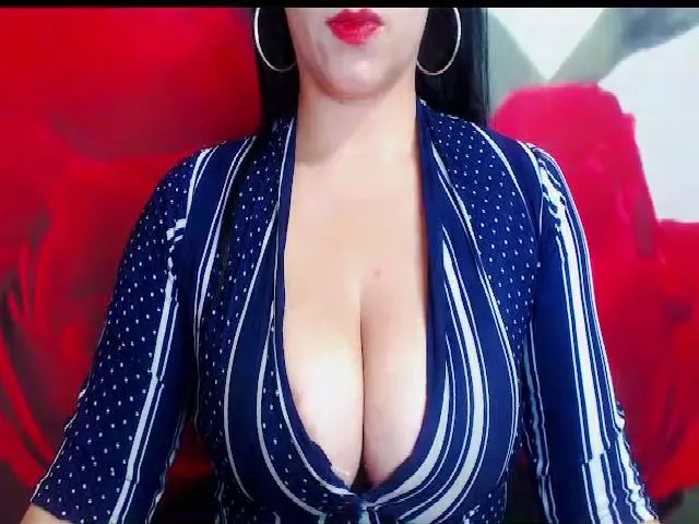 Live sex webcam photo for Soffi_ruiz #263496508