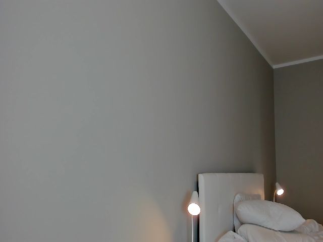 Live sex webcam photo for HOLY_MELY #264854221