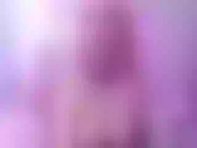 Live sex webcam photo for Sophie_pink18 #261371652