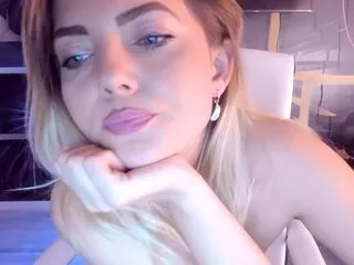 Live sex webcam photo for SaraMcHottie #240852952