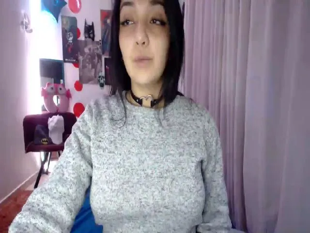 Live sex webcam photo for Sexy_lolas #260512790