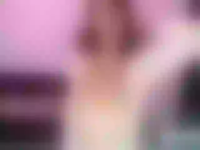 Live sex webcam photo for MaiiAngel #252658117