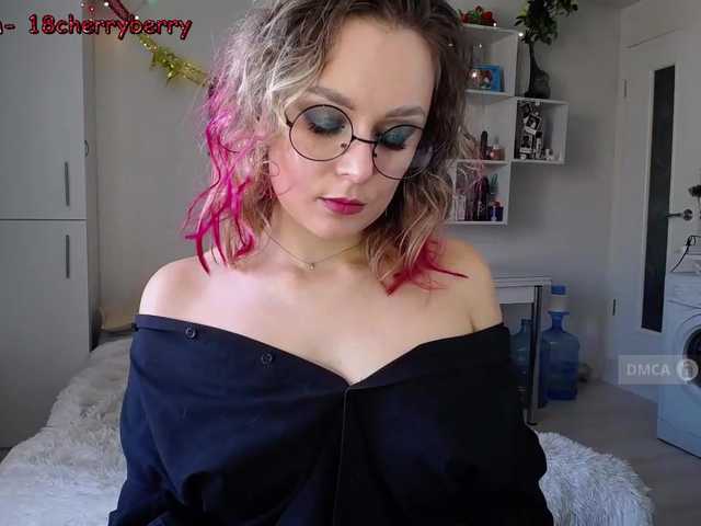 Live sex webcam photo for cherryberry18 #241273141