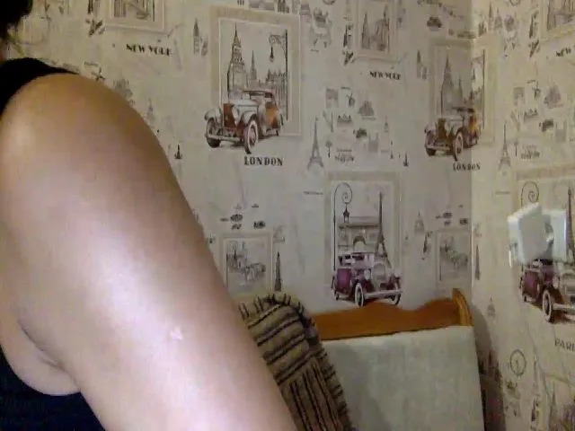 Live sex webcam photo for JolyBoss #254593604