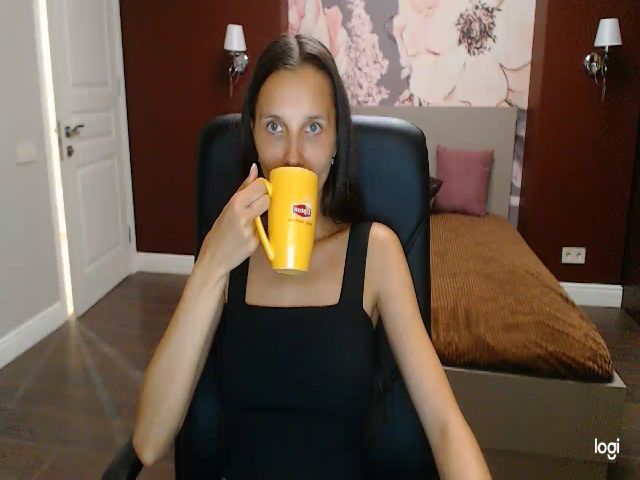 Live sex webcam photo for Emmy_Gray #257690765