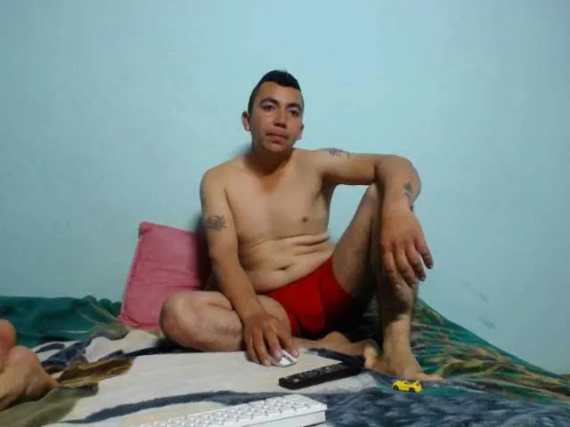 Live sex webcam photo for Axel-Bianca #241855728