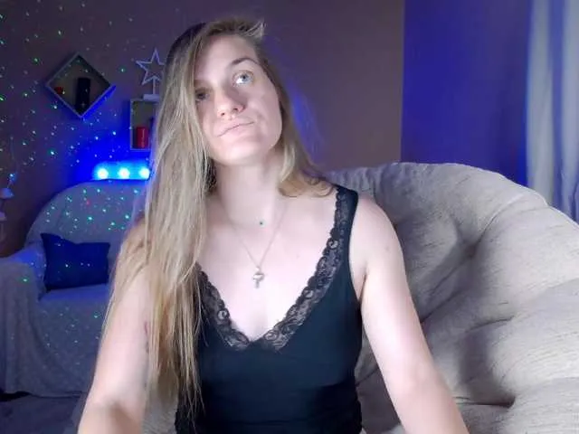 Live sex webcam photo for Margocam2cam #249026114