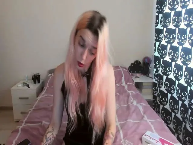 Live sex webcam photo for IvyFarel #264200617