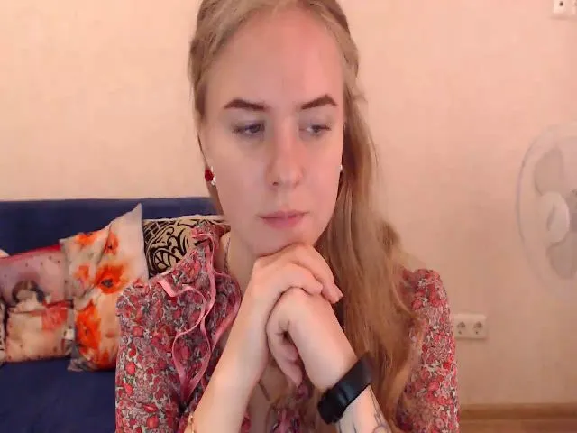 Live sex webcam photo for Limana_xo #260116361
