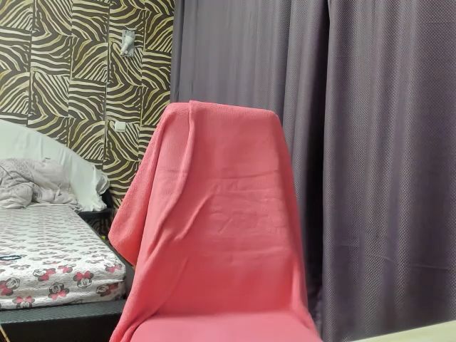 Live sex webcam photo for Blondyhotxx #253518581