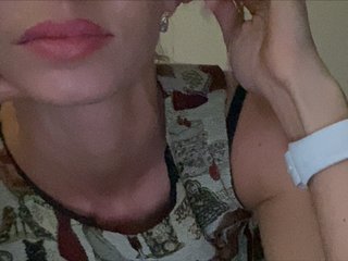 Live sex webcam photo for WhiteGirl-one #240617009