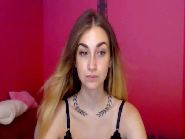 Live sex webcam photo for Lolly__Pop__ #260158543