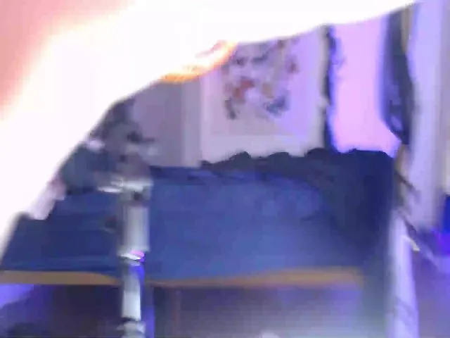 Live sex webcam photo for SnugglePunk #263411735