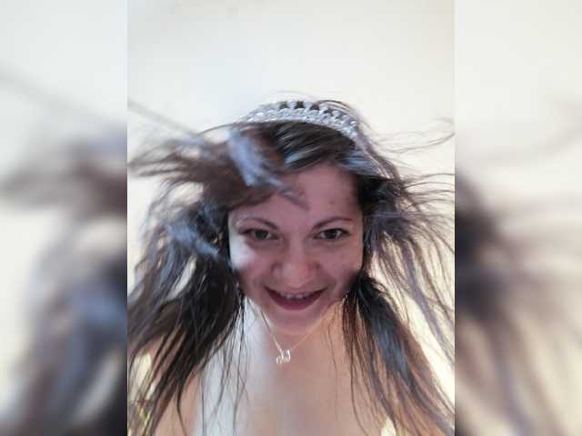 Live sex webcam photo for MaryLessy #250853329