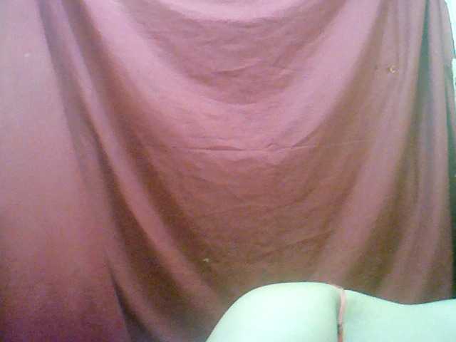 Live sex webcam photo for CandyRose26 #240996436