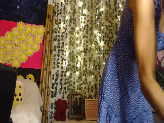 Live sex webcam photo for AudryLikes #254869900