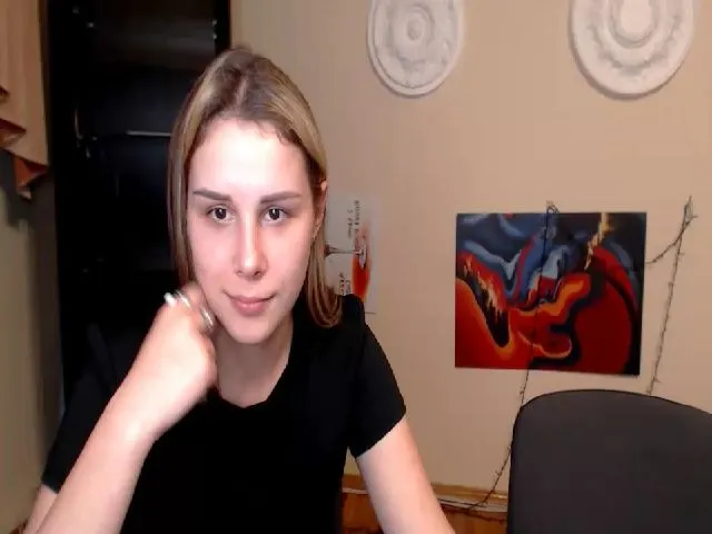 Live sex webcam photo for PolliMilk #255894865