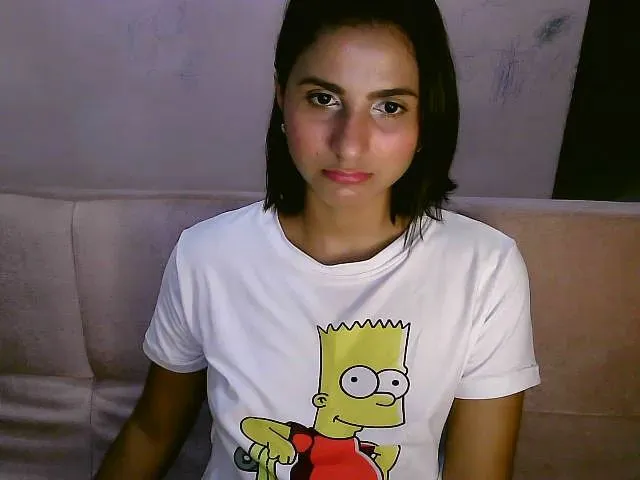 Live sex webcam photo for Sarita30 #260600636